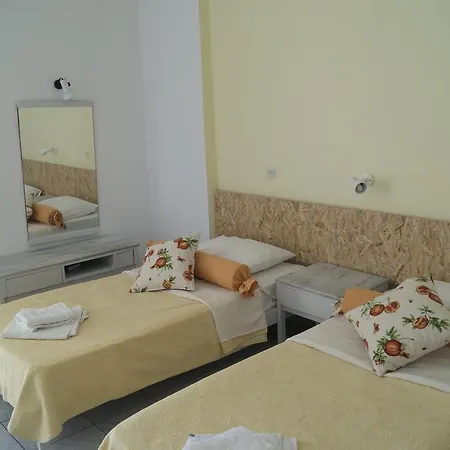 Apartmanhotel Lalaria 2*