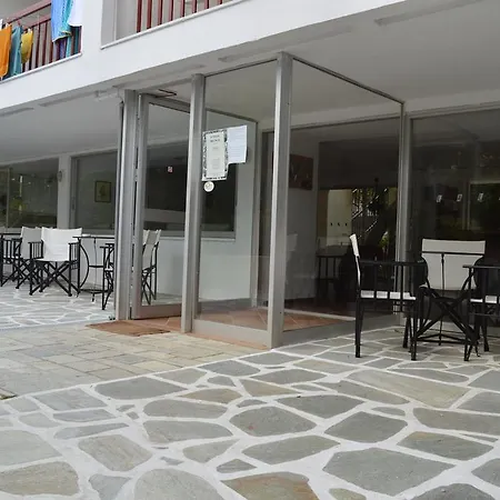 Lalaria Apartmanhotel 2*